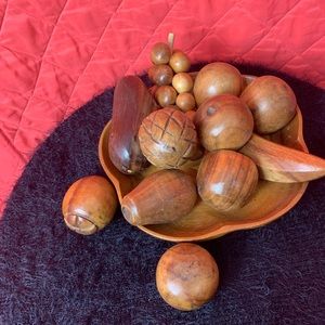 Wooden bowl & wooden fruit